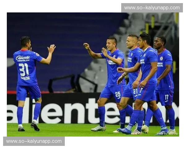 地狱之火对决钢铁洪流：托拉卡vs蓝十字，墨西哥足坛的巅峰权力游戏